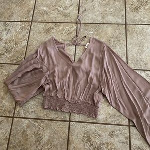 Montana dreams cropped blouse in taupe